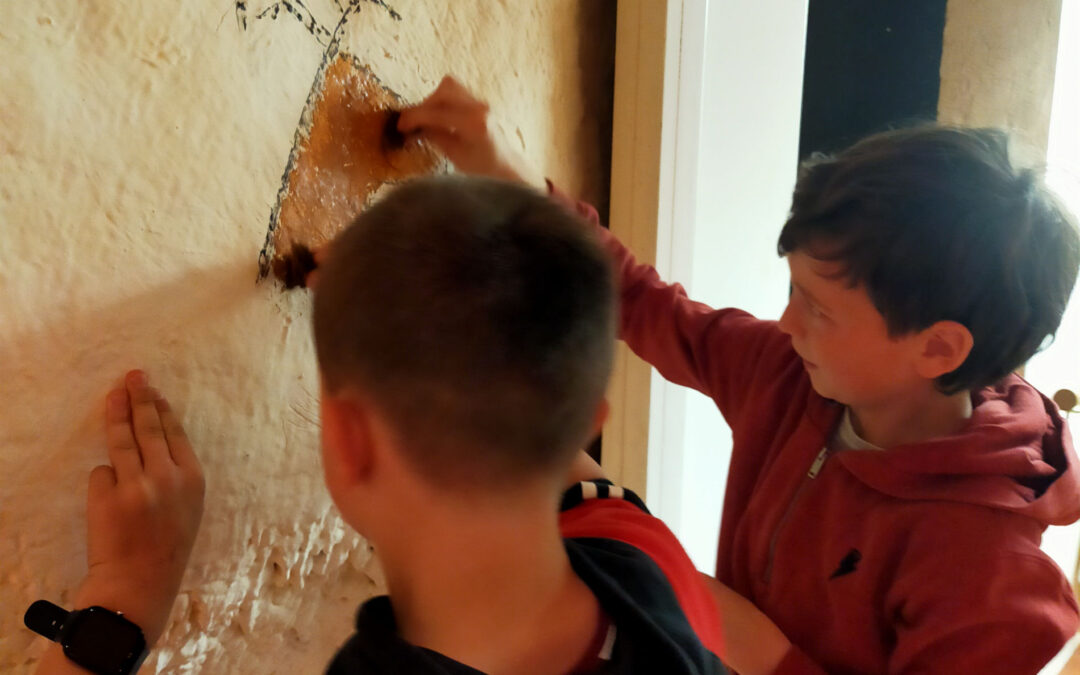Journée des CM2 à la grotte de Lascaux et au parc du Thot